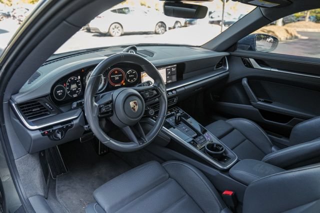 Used 2020 Porsche 911 Carrera 4S AWD/4WD image 27