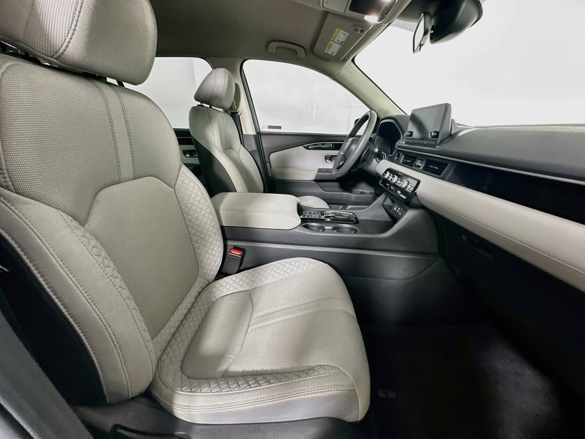 Used 2023 Honda Pilot LX image 30