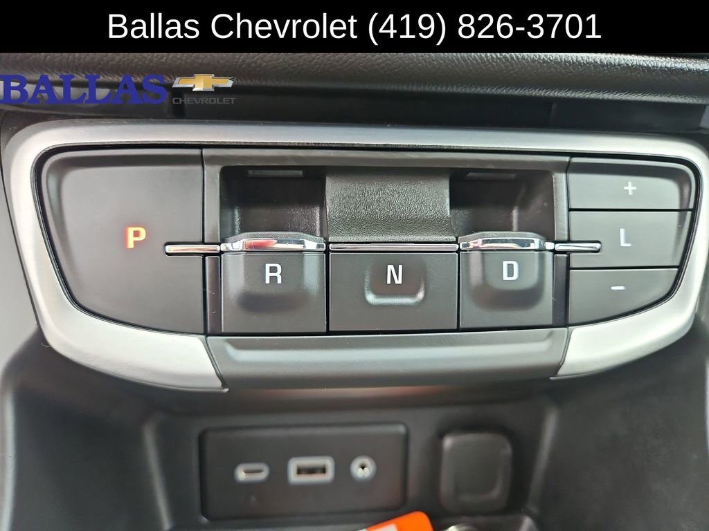 Certified 2024 GMC Terrain SLE w/ Driver Convenience Package FWD image 16