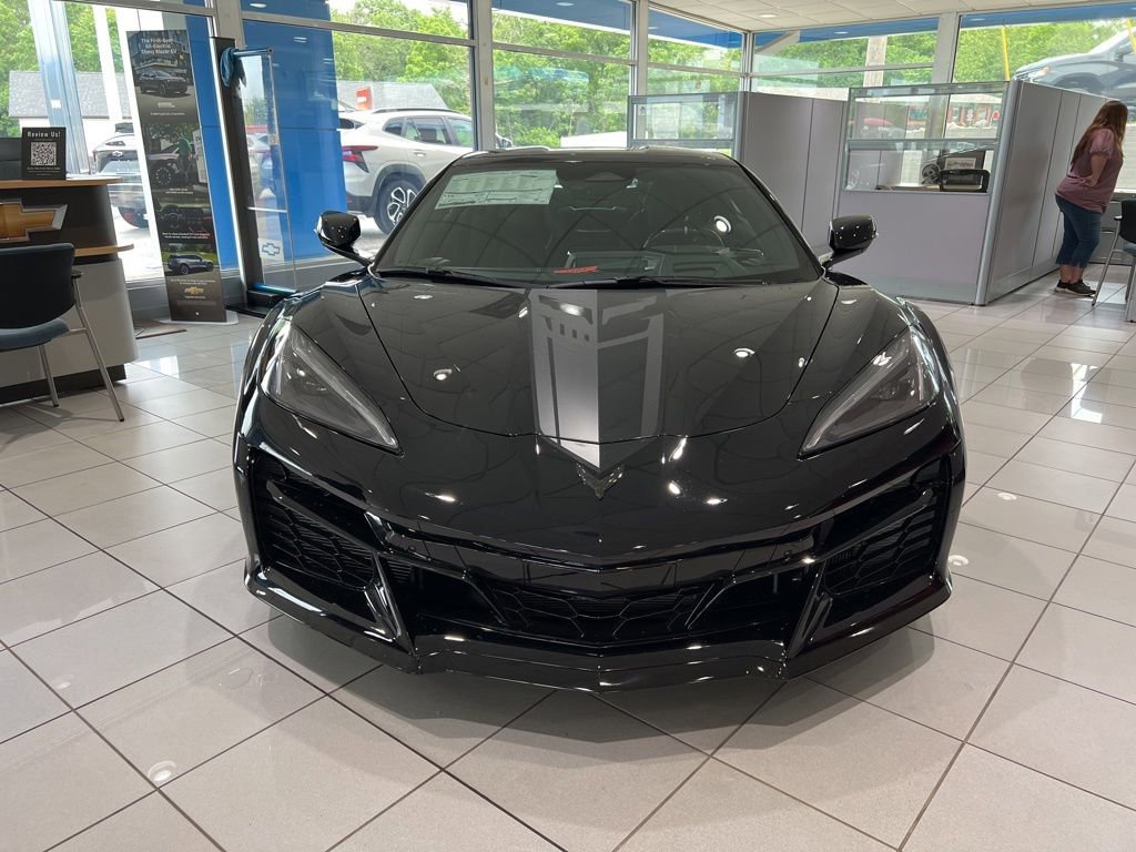 New 2026 Chevrolet Corvette E-Ray AWD/4WD image 7