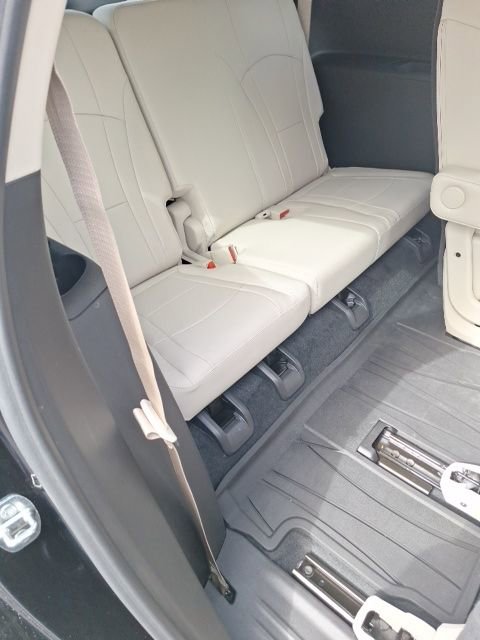 Used 2023 Buick Enclave Premium w/ Experience Buick Package image 26