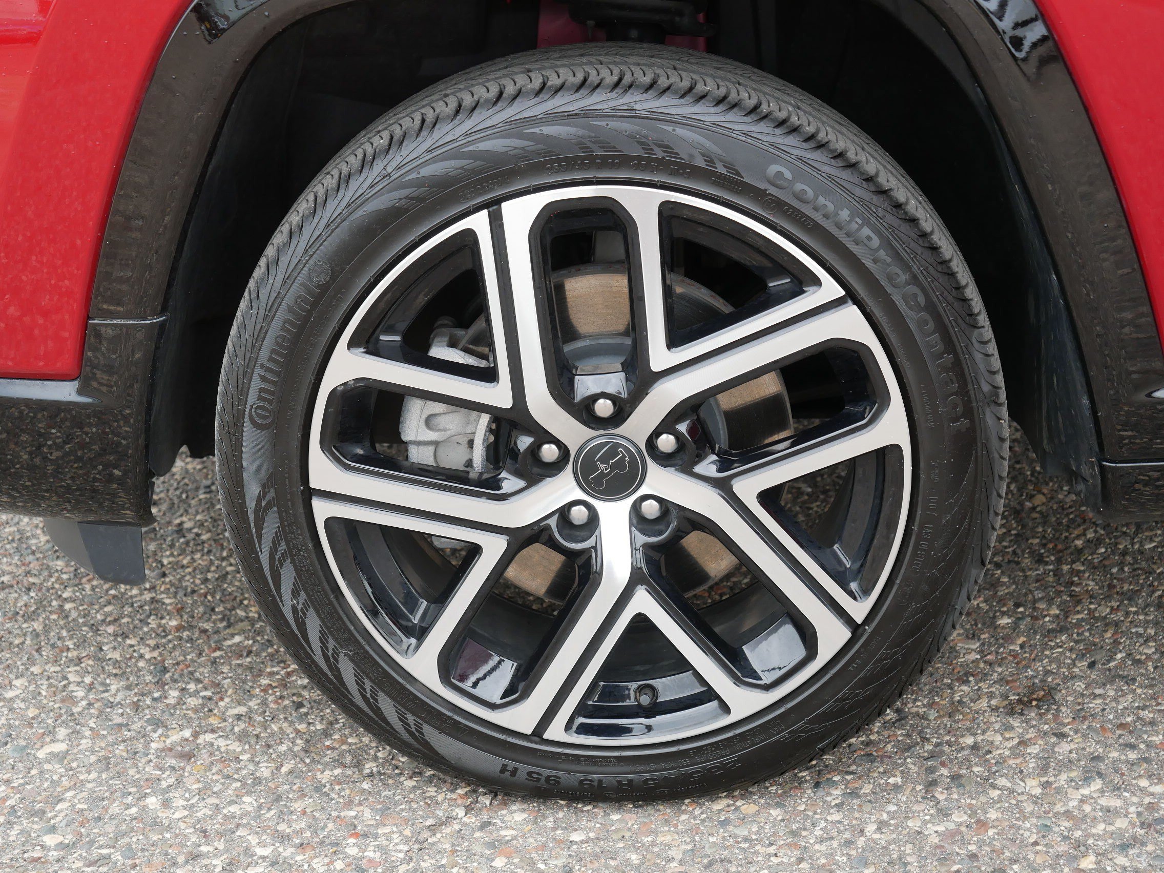 Used 2025 Jeep Compass Limited w/ Elite Group AWD/4WD image 15