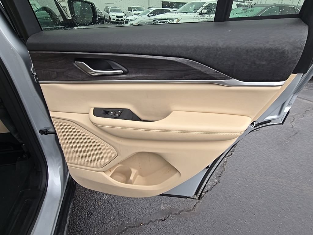 Used 2024 Jeep Grand Cherokee Limited AWD/4WD image 52