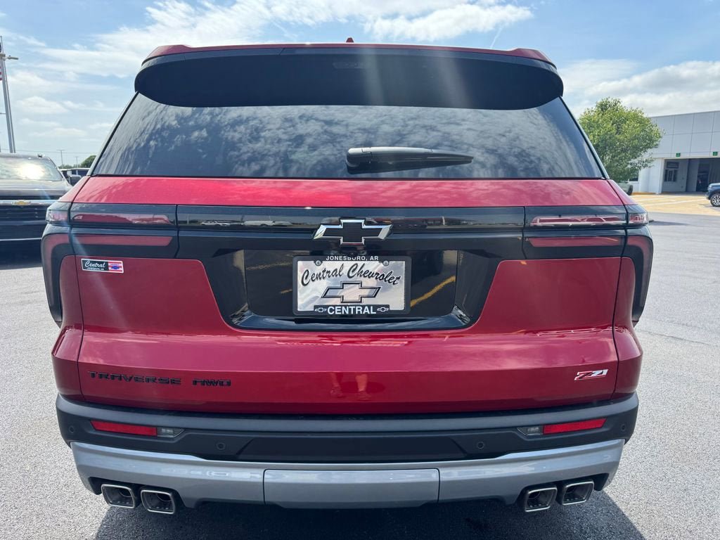 New 2026 Chevrolet Traverse Z71 w/ Enhanced Driving Package AWD/4WD image 5