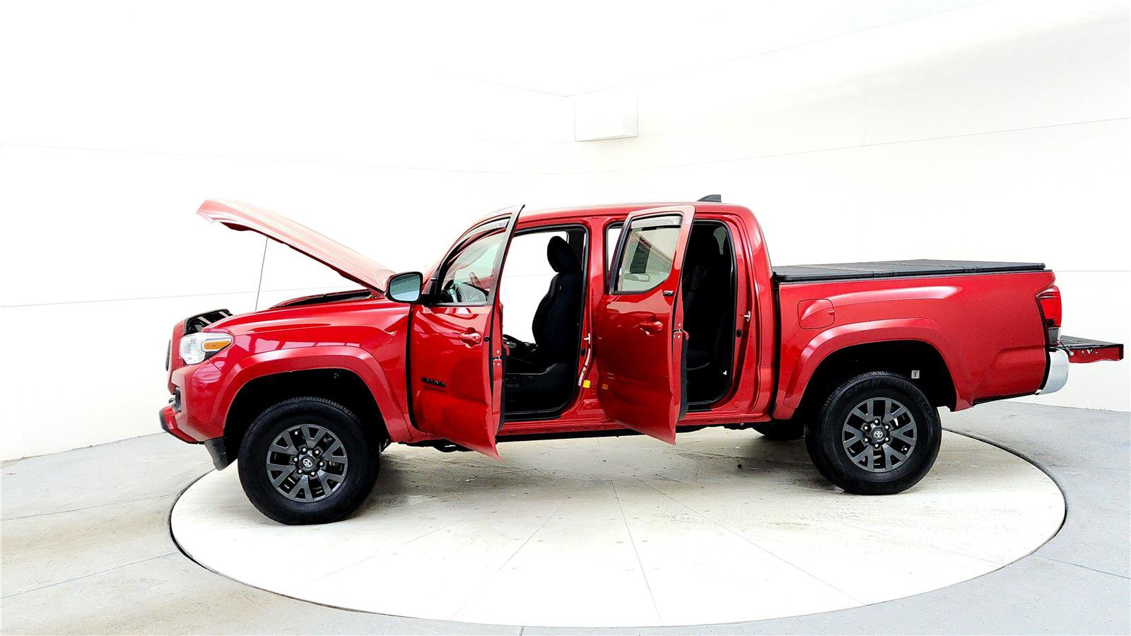 Certified 2023 Toyota Tacoma SR5 image 10