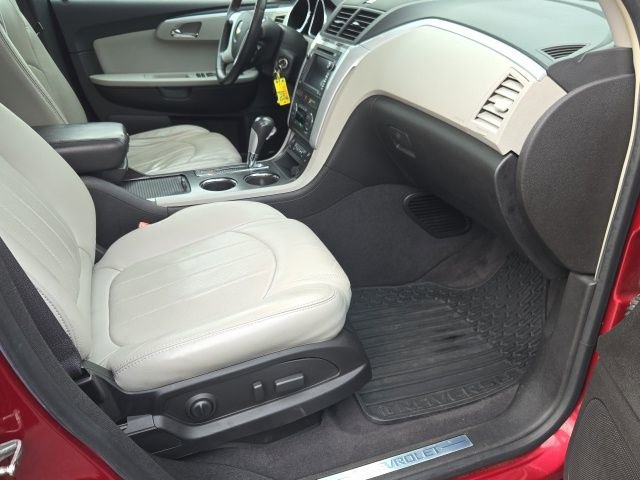 Used 2009 Chevrolet Traverse LTZ image 9