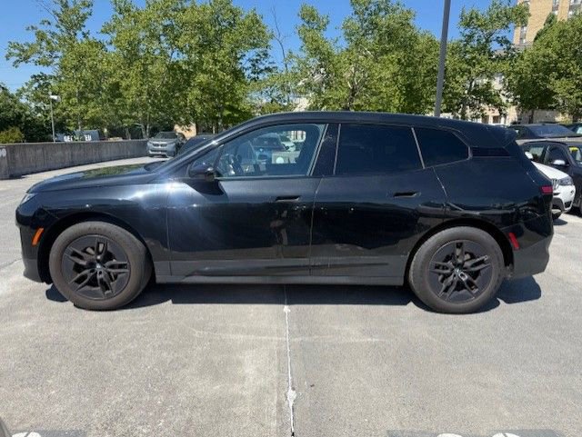 Certified 2023 BMW iX xDrive50 AWD/4WD image 5