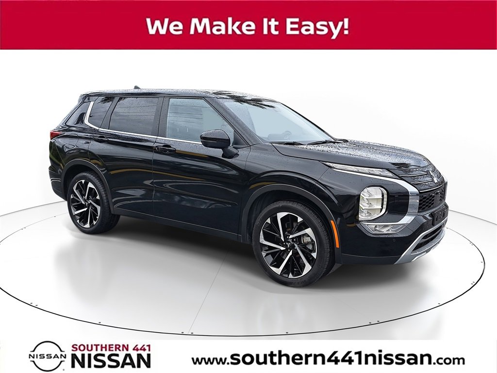 Used 2024 Mitsubishi Outlander SE Black Edition