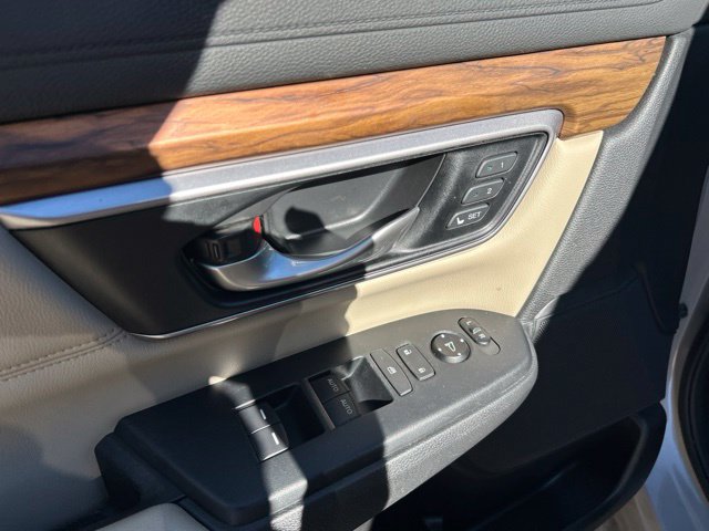 Used 2018 Honda CR-V Touring image 16