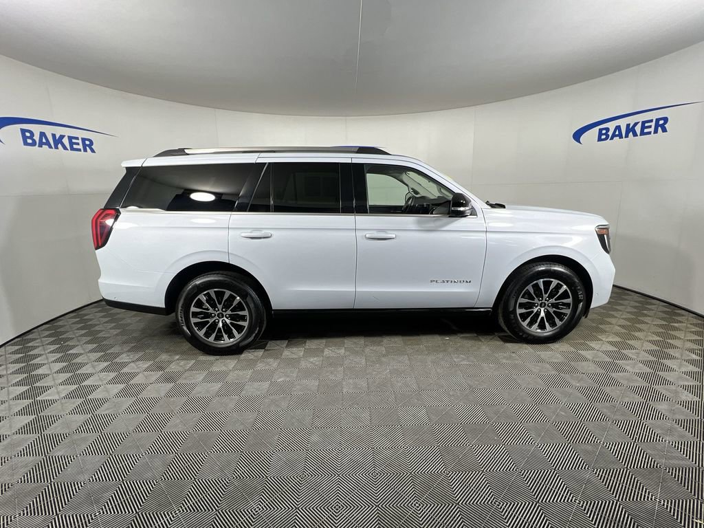 Used 2025 Ford Expedition Platinum image 10