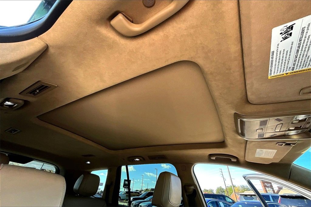 Certified 2023 Cadillac XT6 Sport w/ Platinum Package image 26