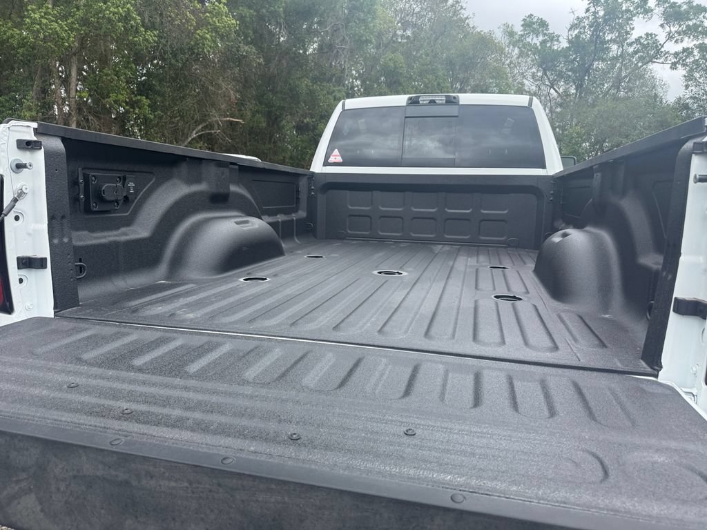New 2026 RAM 3500 Tradesman AWD/4WD image 30