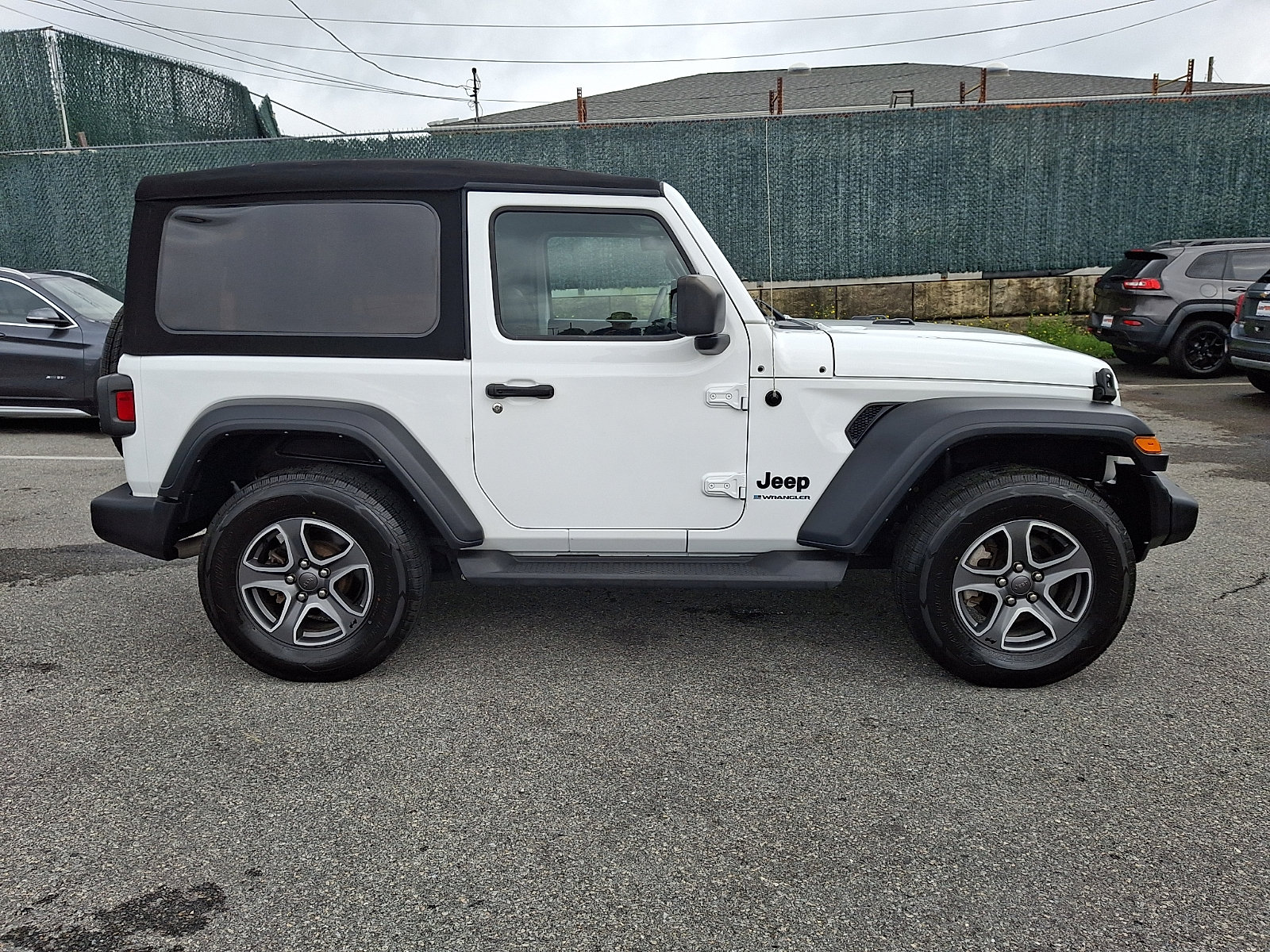 Used 2023 Jeep Wrangler Sport AWD/4WD image 7