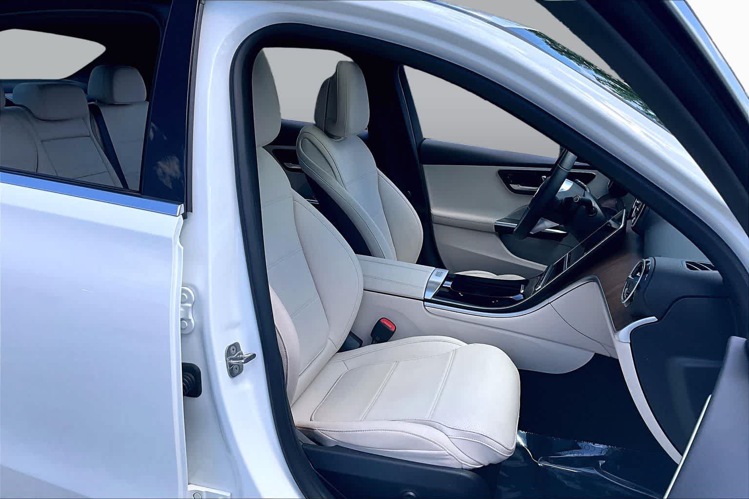 Certified 2025 Mercedes-Benz C 300 4MATIC Sedan image 9