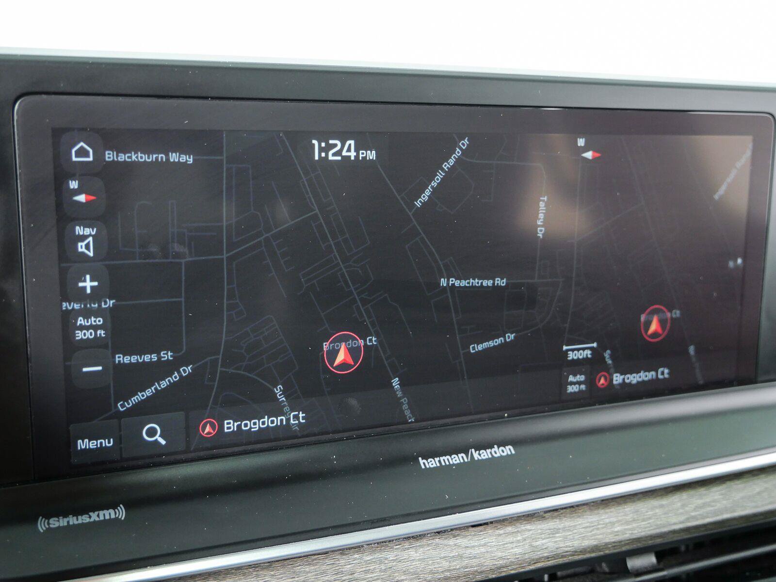 Used 2022 Kia Telluride SX w/ Nightfall Edition Package AWD/4WD image 16