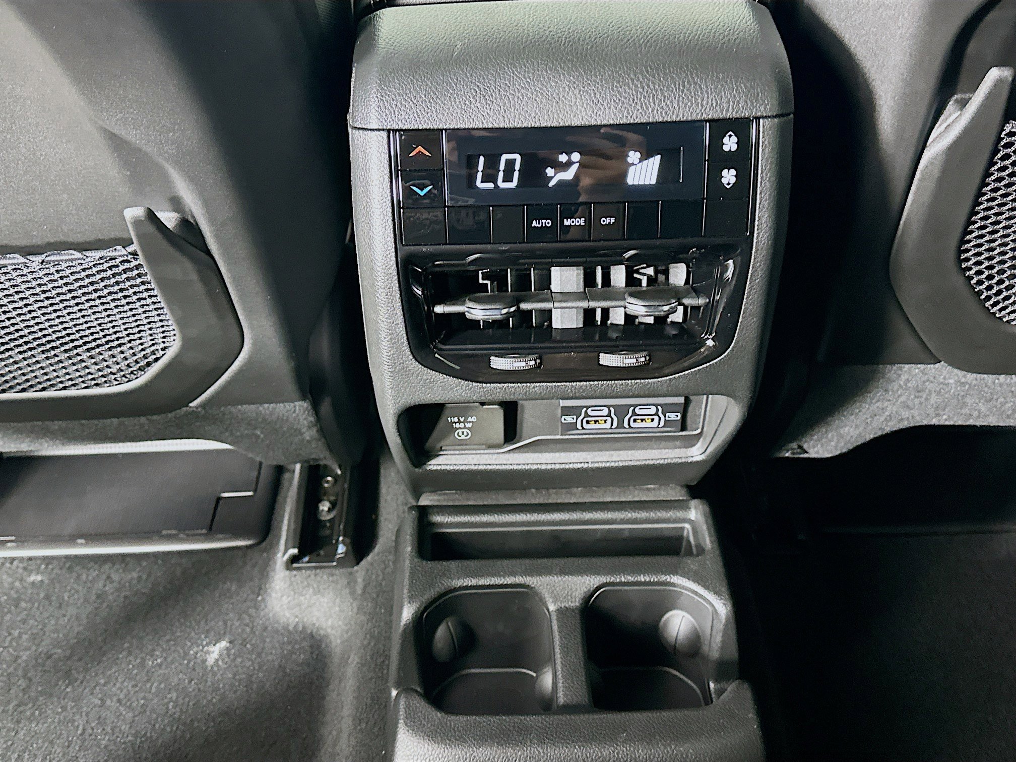 Used 2025 Jeep Grand Cherokee L Laredo w/ Luxury Tech Group I AWD/4WD image 33