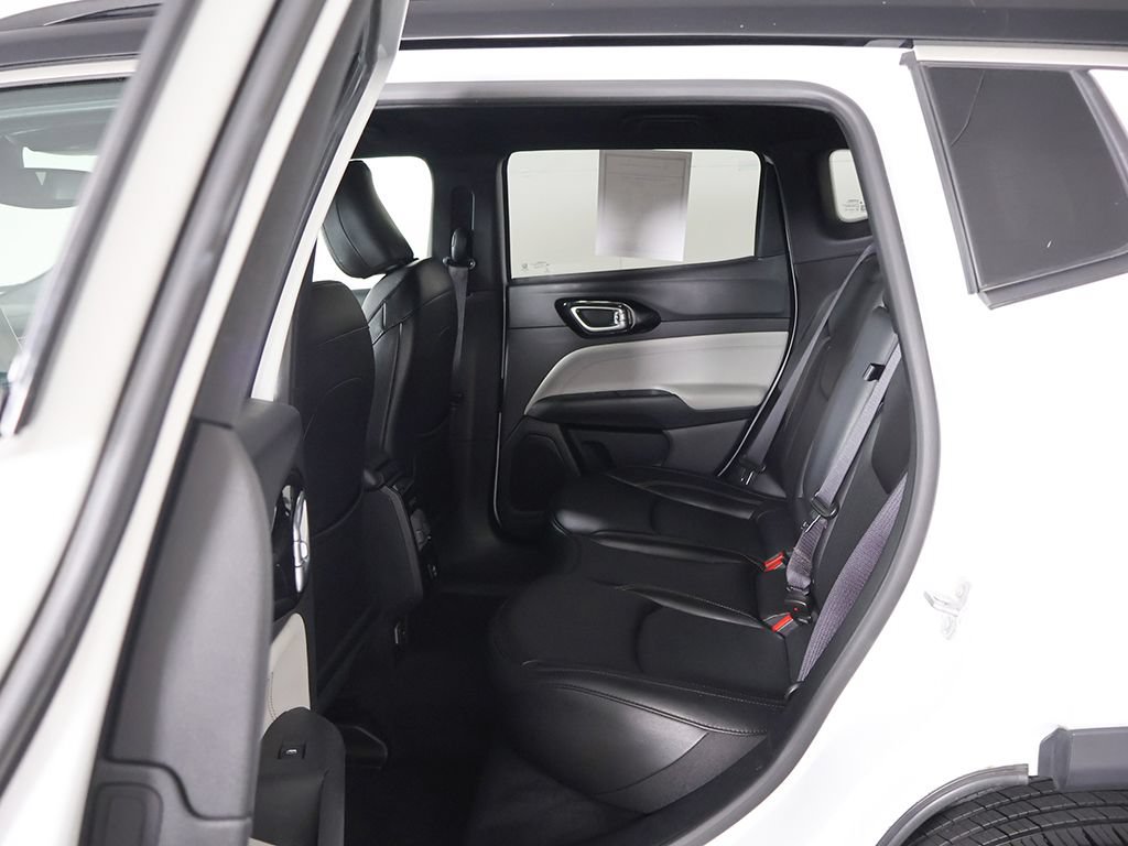 Used 2023 Jeep Compass Limited AWD/4WD image 29