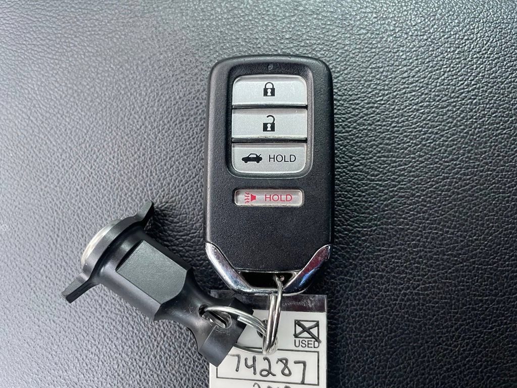 Used 2019 Honda Accord Sport image 18