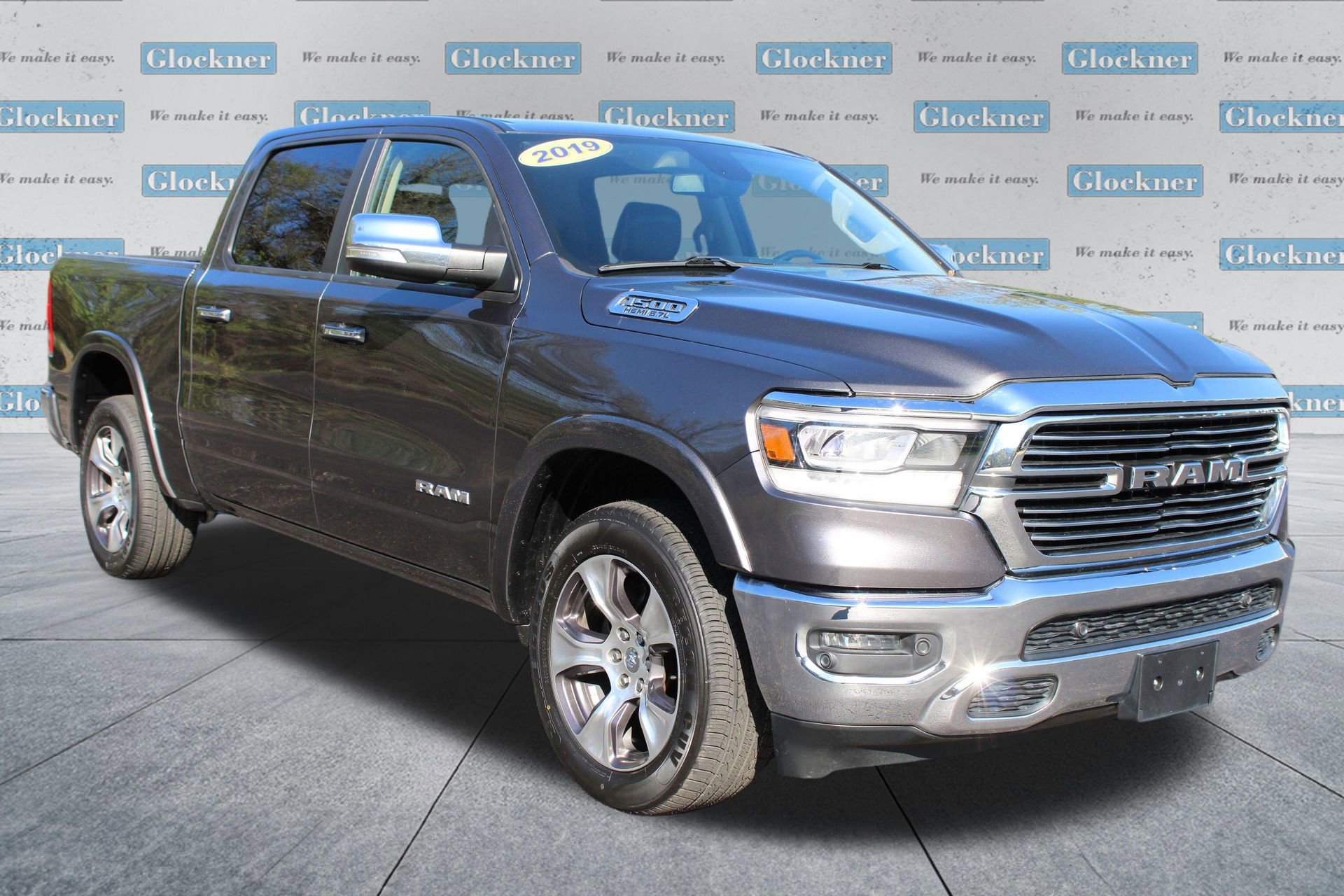 Used 2019 RAM 1500 Laramie AWD/4WD image 3