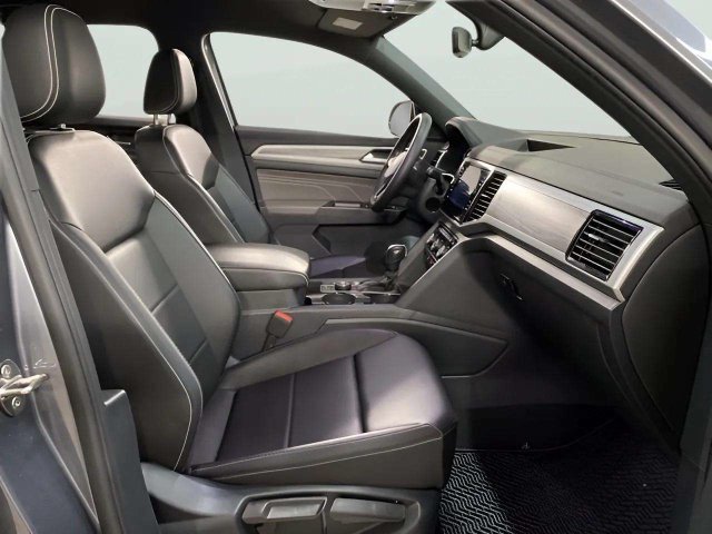 Used 2023 Volkswagen Atlas Cross Sport SE AWD/4WD image 78