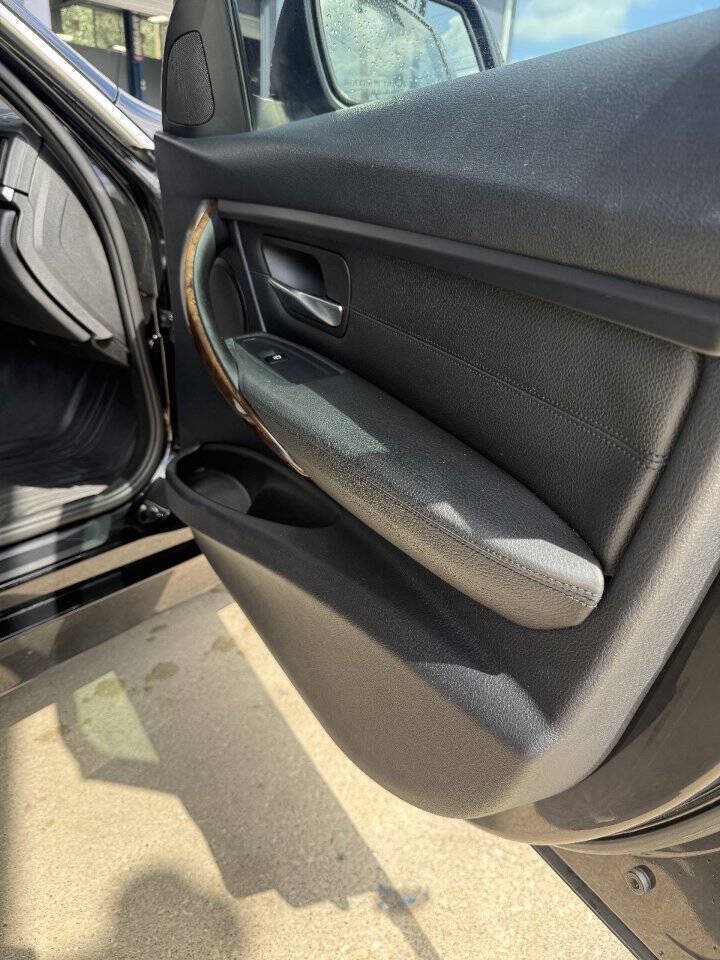 Used 2015 BMW 328i Sedan RWD image 8