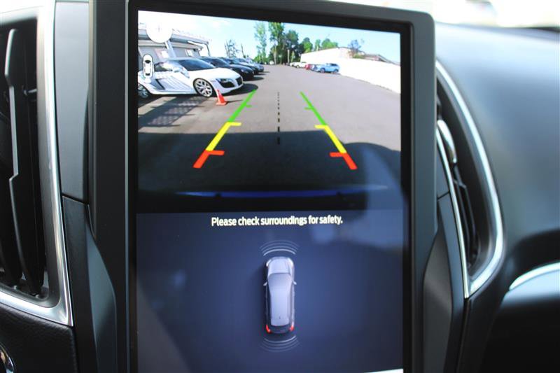 Used 2022 Ford Edge Titanium w/ Equipment Group 301A image 27