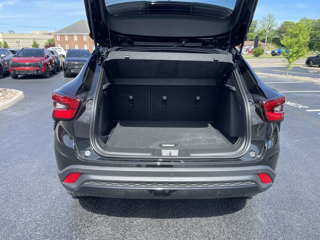 Used 2026 Chevrolet Trax RS w/ Driver Confidence Package FWD image 34