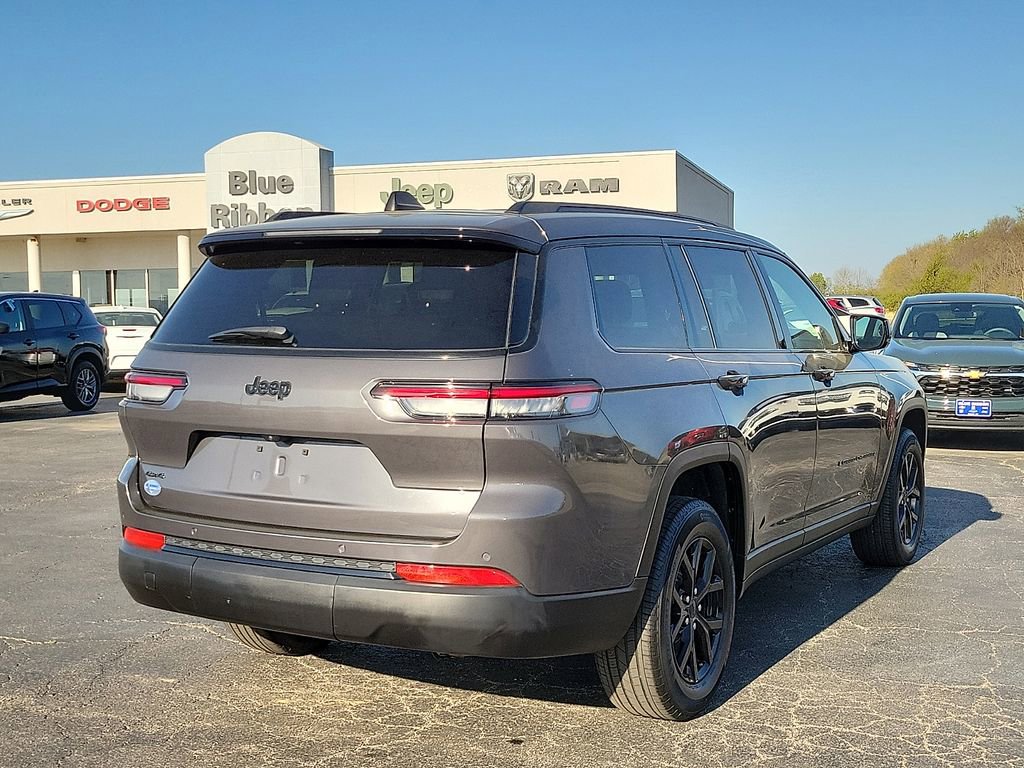 Used 2024 Jeep Grand Cherokee L Laredo AWD/4WD image 5