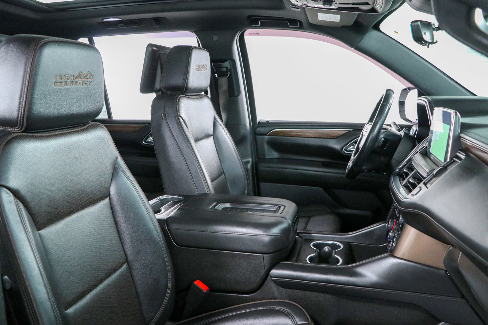 Used 2023 Chevrolet Tahoe High Country w/ Advanced Technology Package AWD/4WD image 33