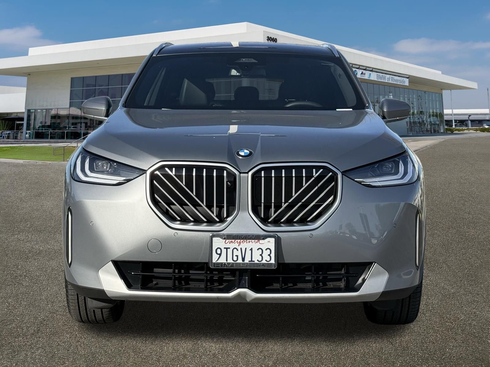 Used 2025 BMW X3 xDrive30i w/ Premium Package image 3