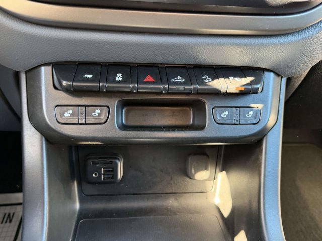 Used 2020 Chevrolet Colorado Z71 AWD/4WD image 23