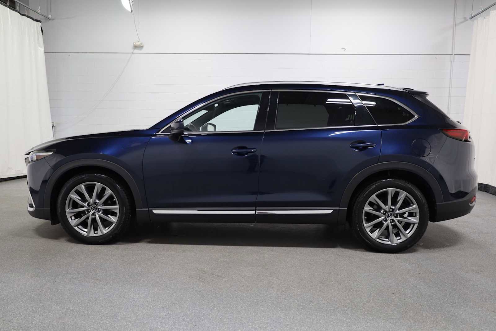 Used 2018 MAZDA CX-9 Grand Touring image 2
