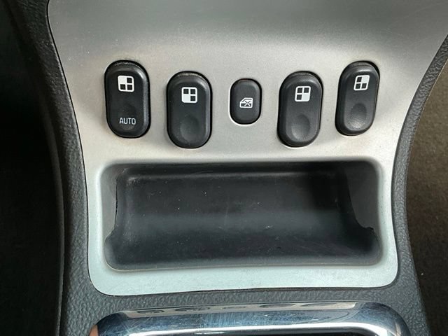 Used 2008 Chevrolet HHR LT w/ HHR Shadow Edition Package FWD image 13