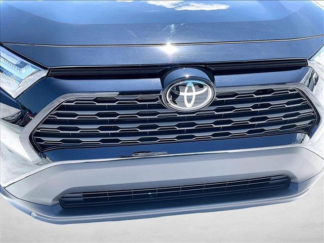 Used 2025 Toyota RAV4 XLE w/ Convenience Package FWD image 30