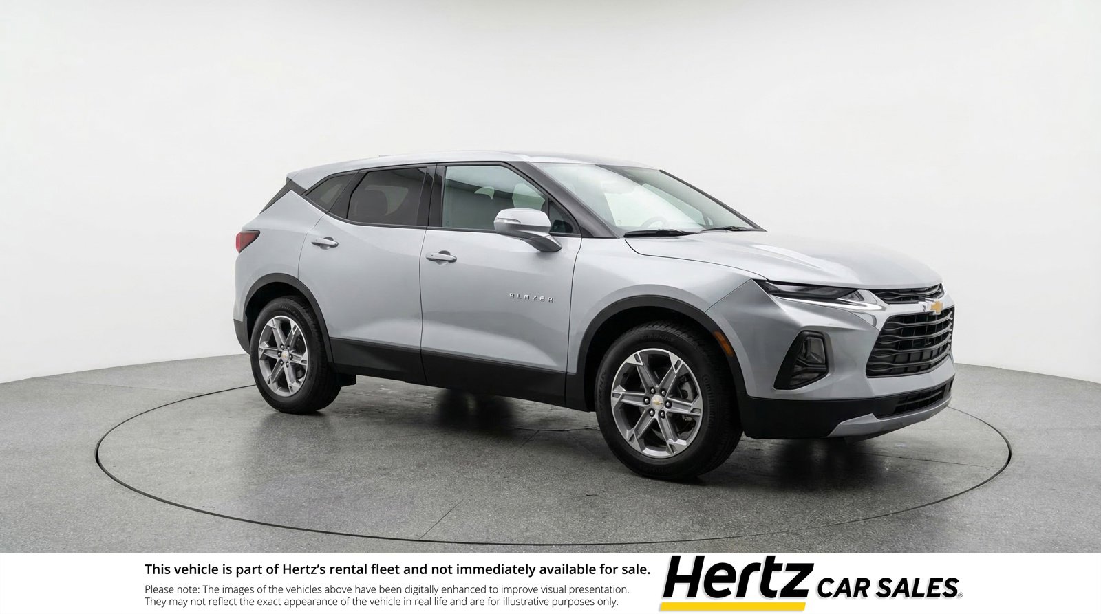 Used 2025 Chevrolet Blazer LT image 1