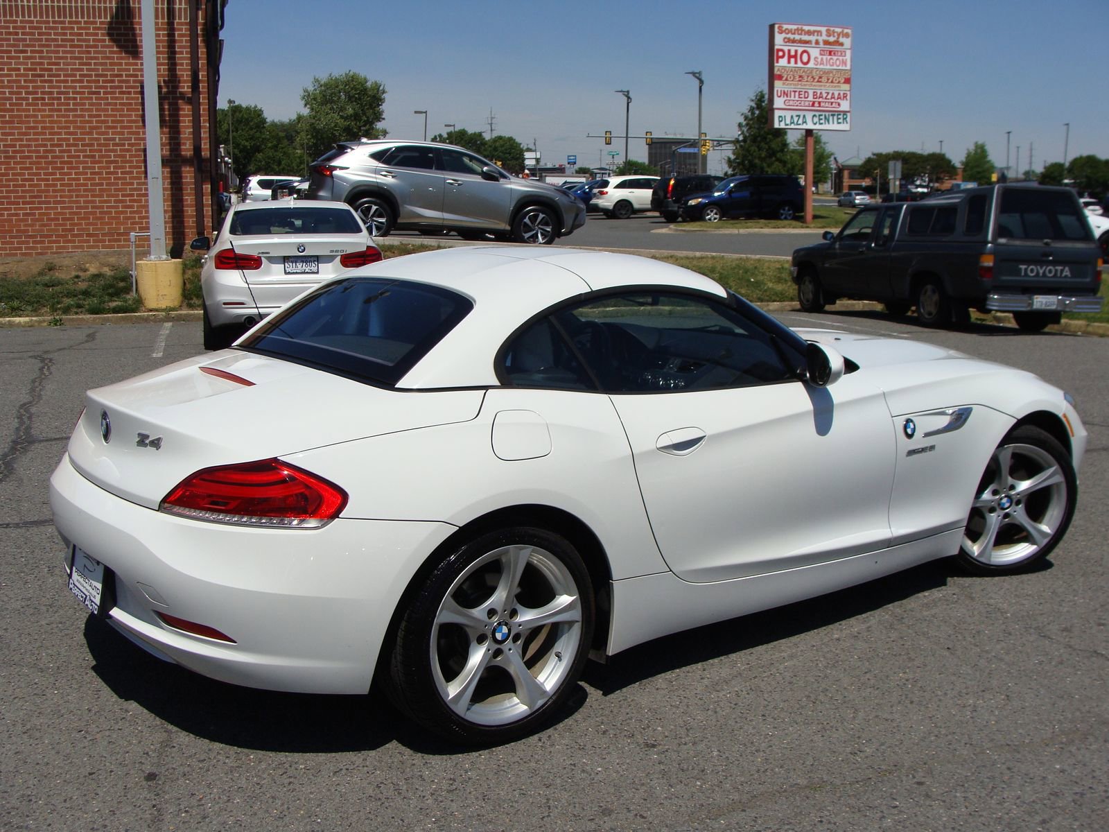 Used 2016 BMW Z4 sDrive28i RWD image 6
