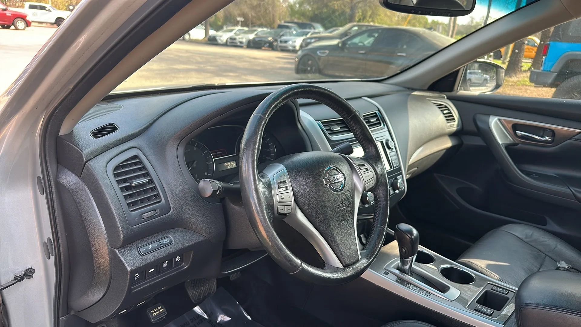 Used 2015 Nissan Altima 2.5 SL w/ Technology Package image 13