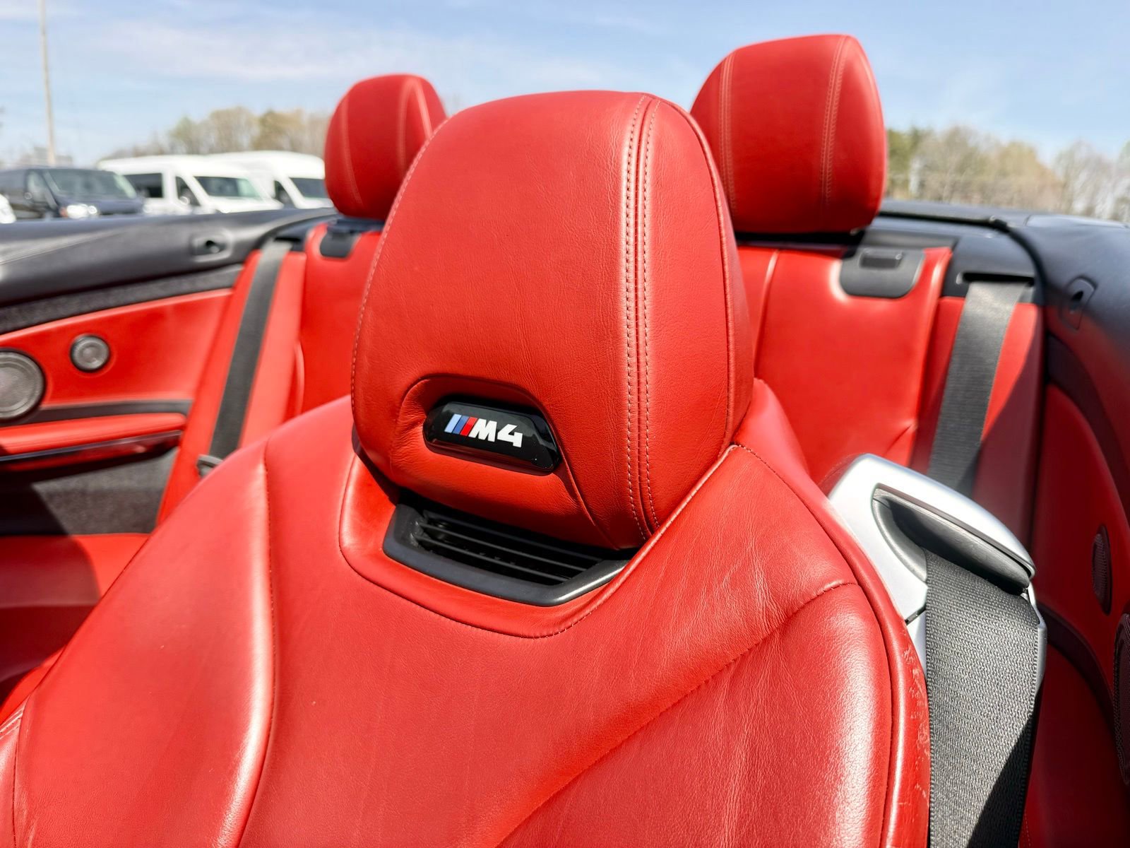 Used 2018 BMW M4 Convertible image 26