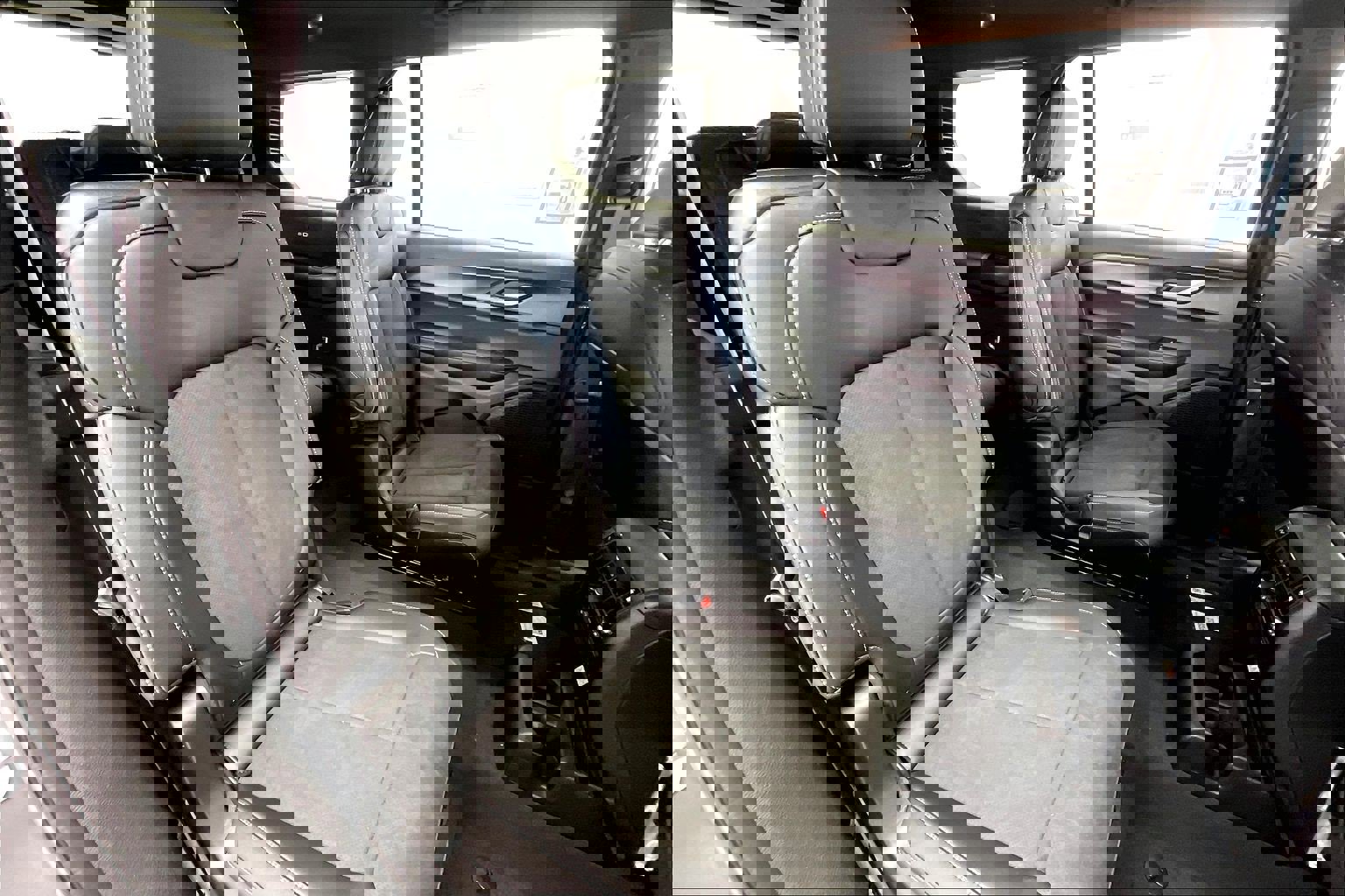 New 2025 Jeep Grand Cherokee L Altitude image 10