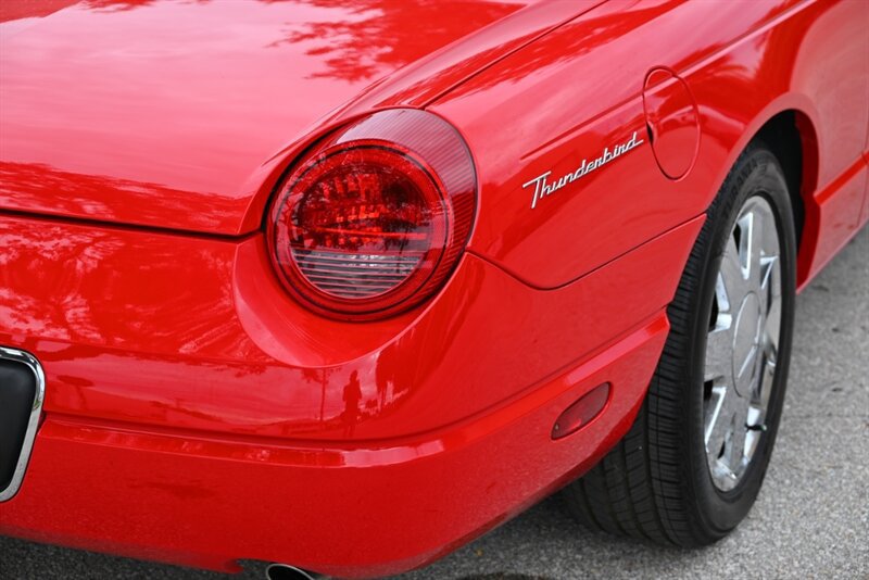Used 2002 Ford Thunderbird RWD image 12