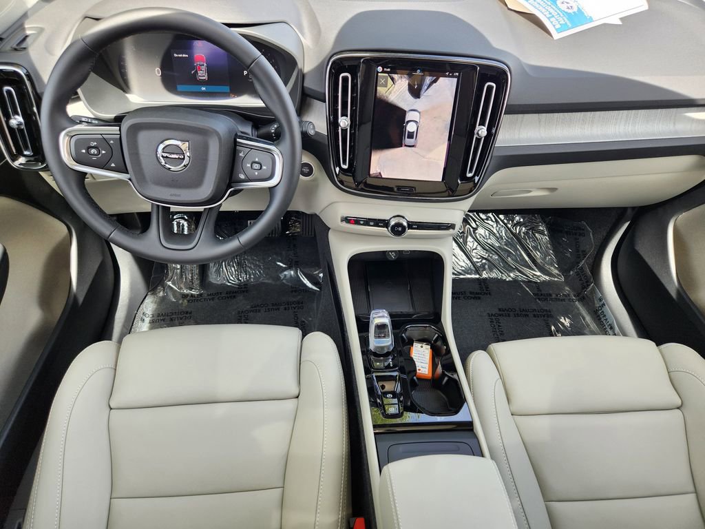 New 2026 Volvo XC40 B5 Ultra w/ Climate Package AWD/4WD image 16