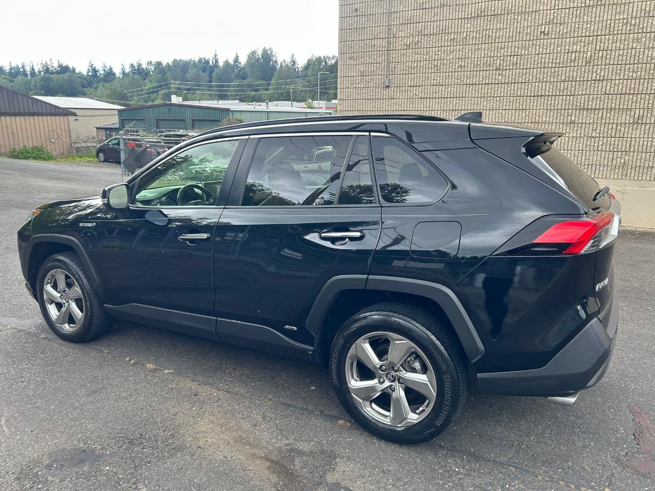 Used 2019 Toyota RAV4 Limited AWD/4WD image 7