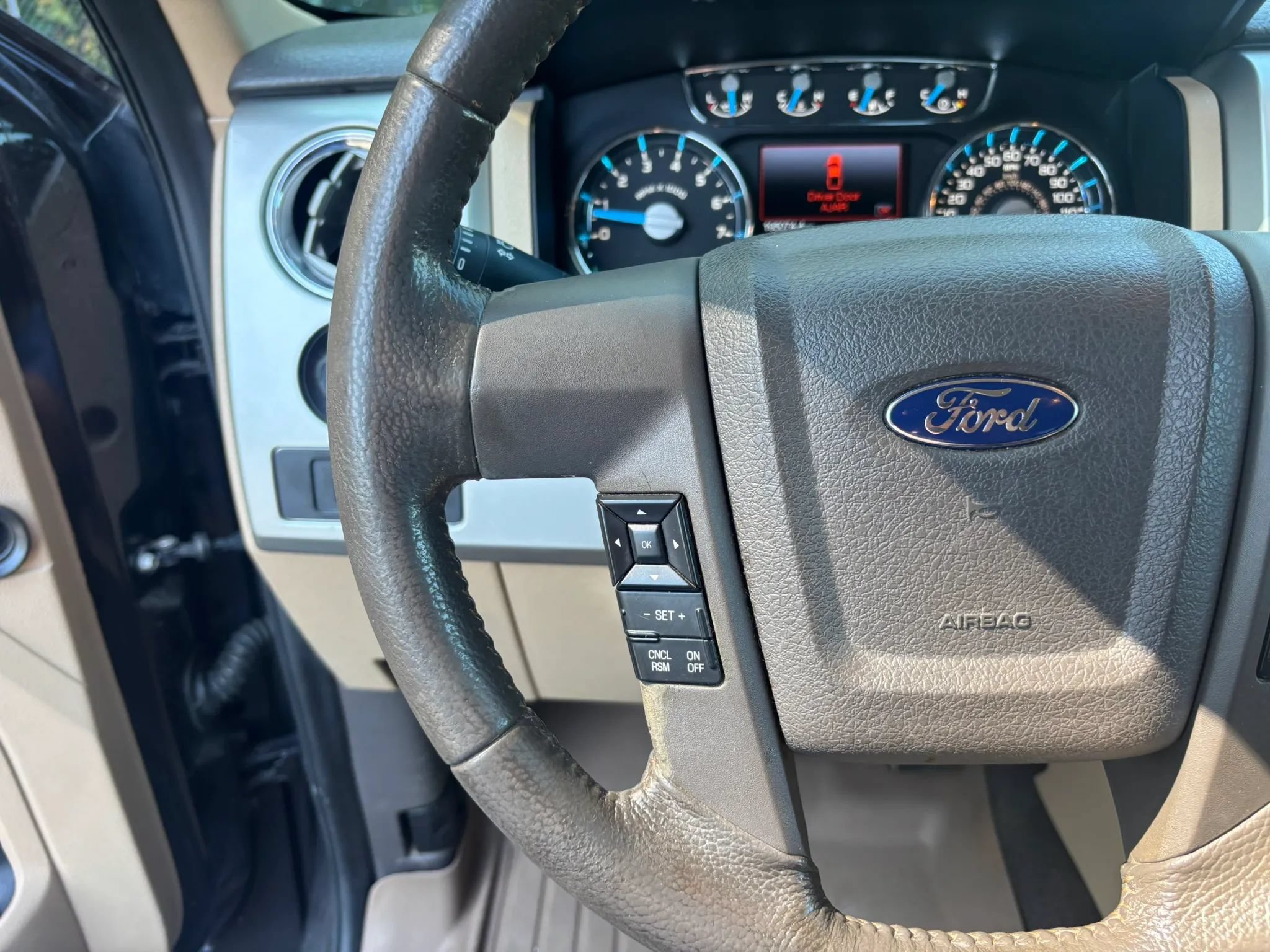 Used 2013 Ford F150 Lariat w/ Luxury Equipment Group AWD/4WD image 10