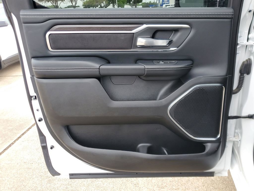 Used 2026 RAM 1500 Laramie AWD/4WD image 14
