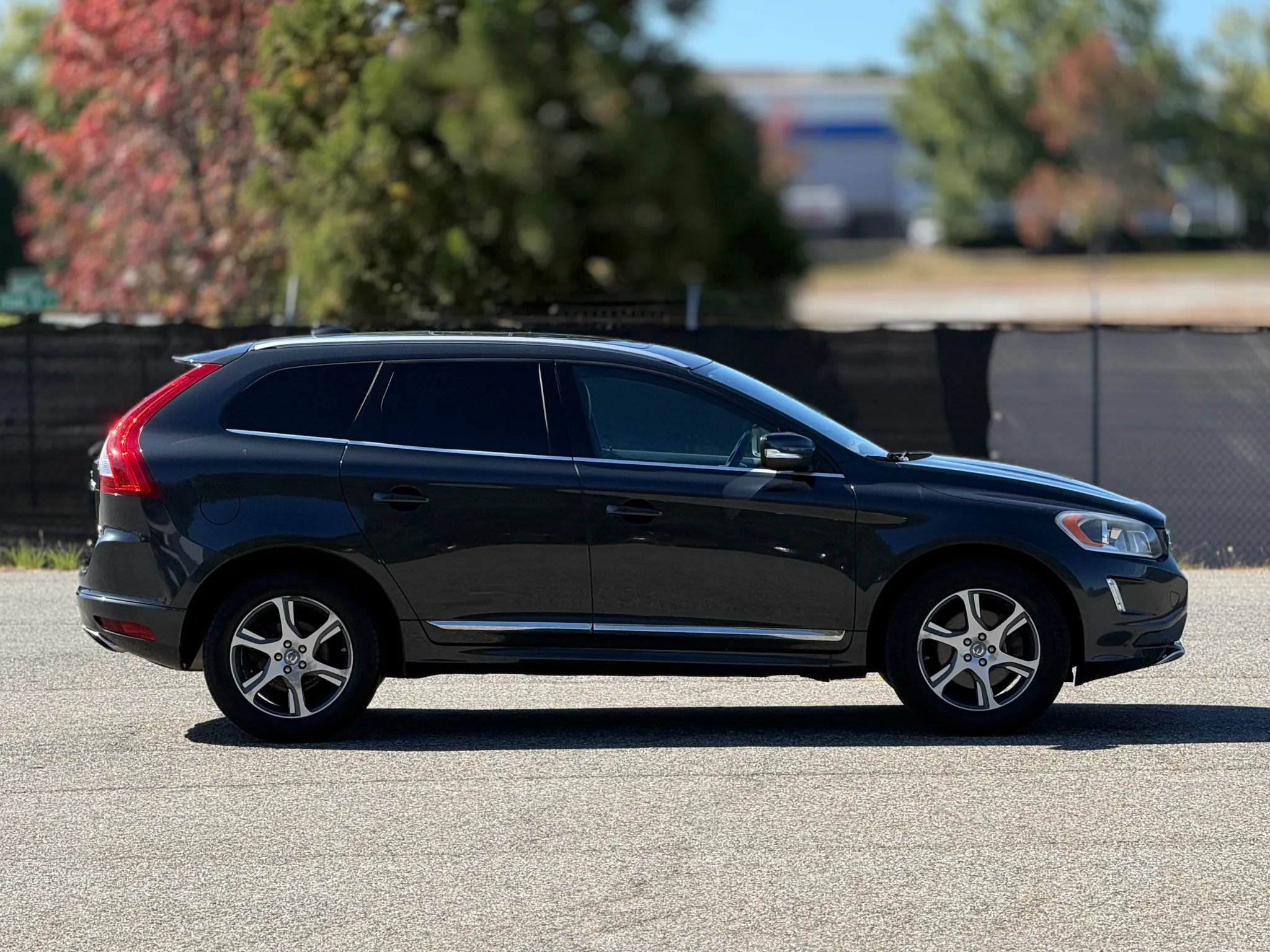 Used 2015 Volvo XC60 T6 AWD/4WD image 7