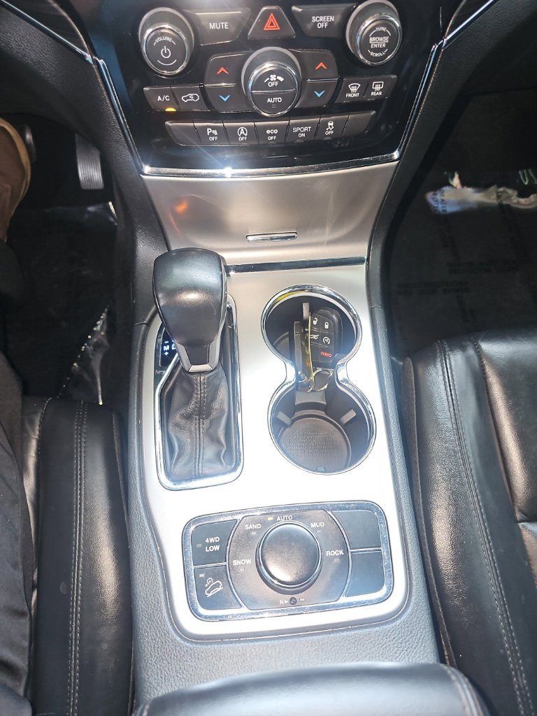 Used 2019 Jeep Grand Cherokee Limited AWD/4WD image 20