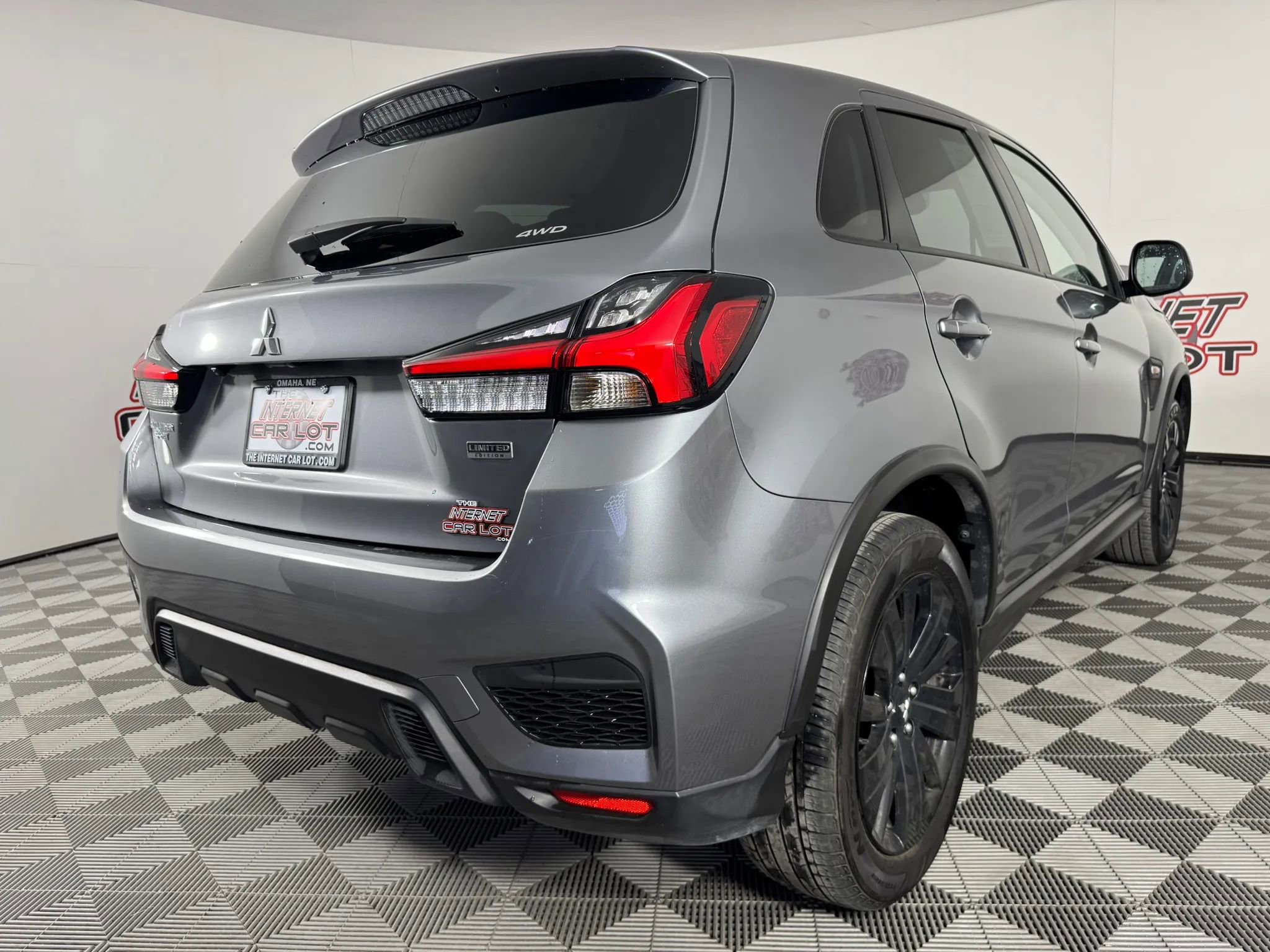 Used 2025 Mitsubishi Outlander Sport LE AWD/4WD image 27