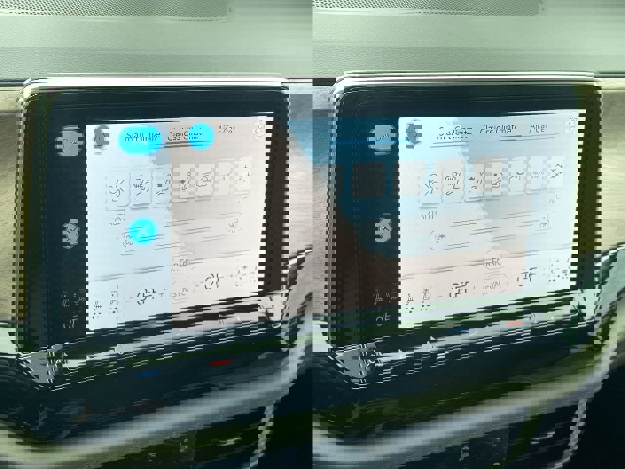 New 2026 Volkswagen Atlas SE image 24