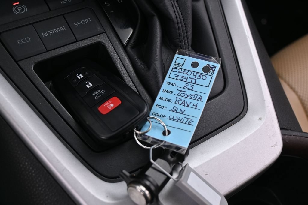 Used 2023 Toyota RAV4 Limited FWD image 25