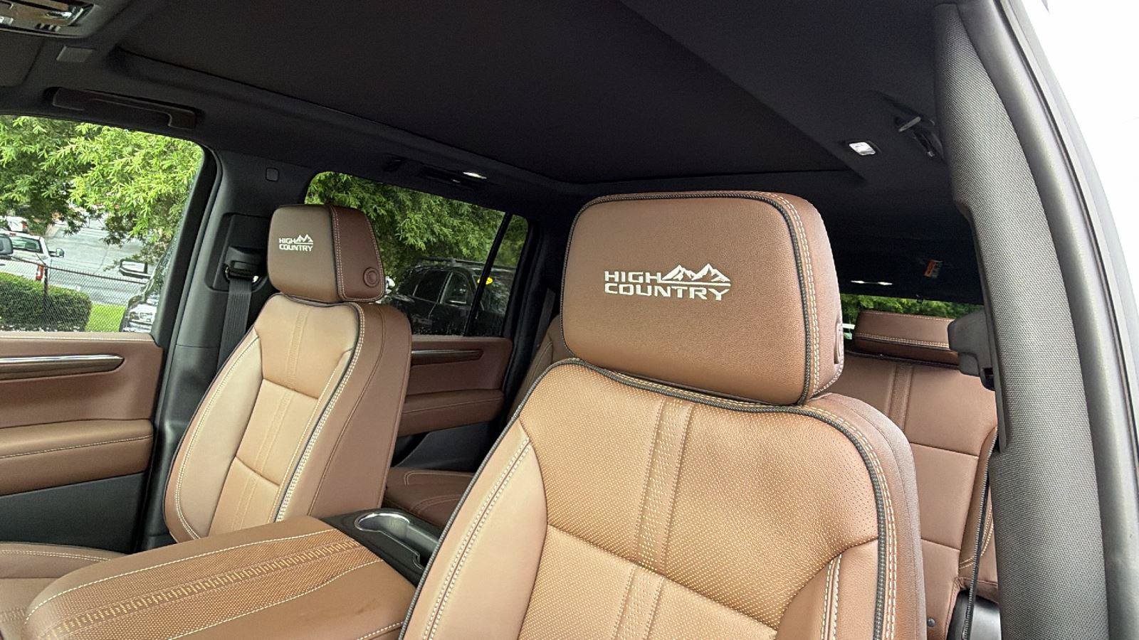 New 2026 Chevrolet Suburban High Country AWD/4WD image 17